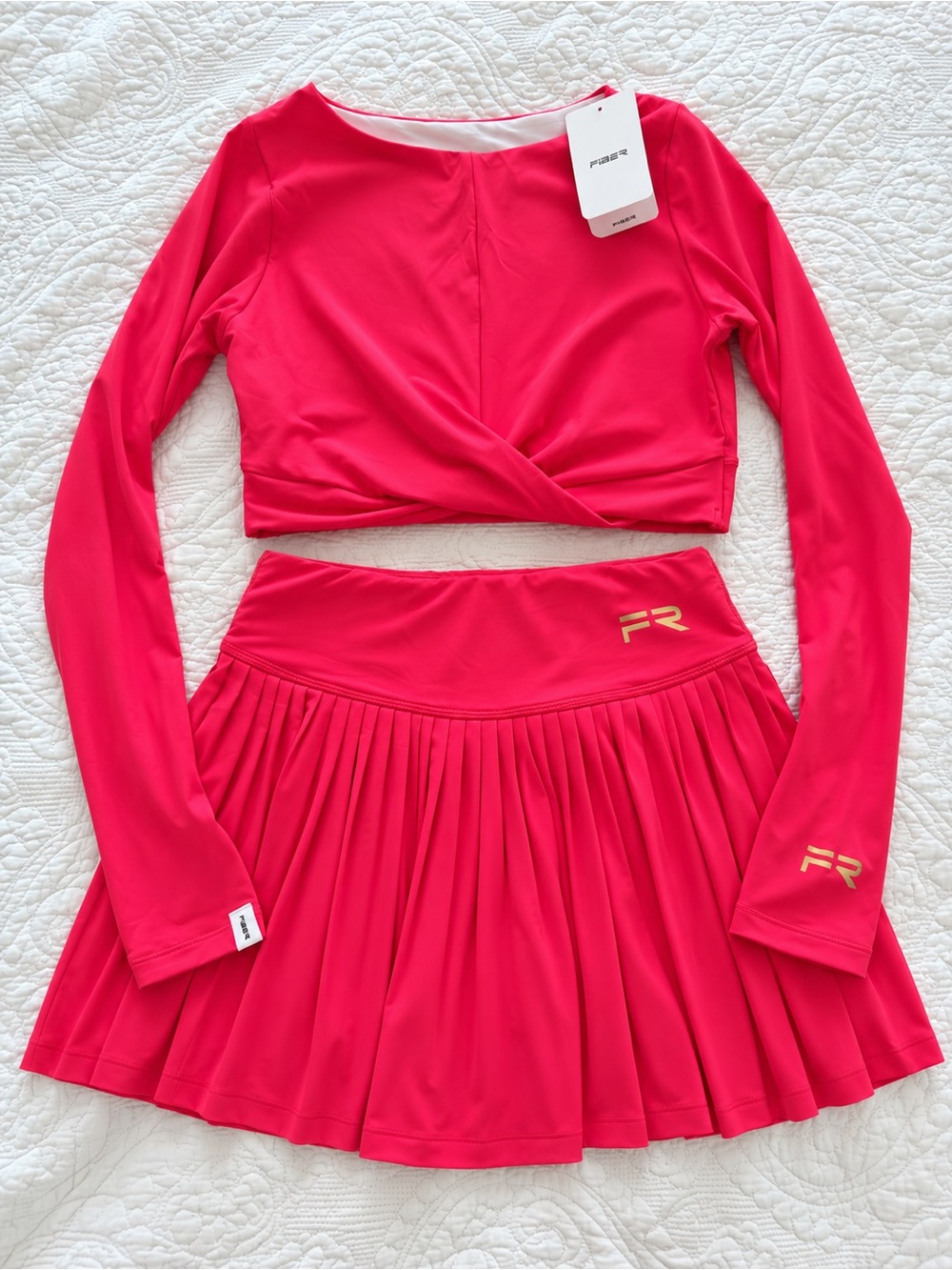 FIBER Matching Pink Tennis Set – Long Sleeve Crop Top & Pleated Skirt | Size M
